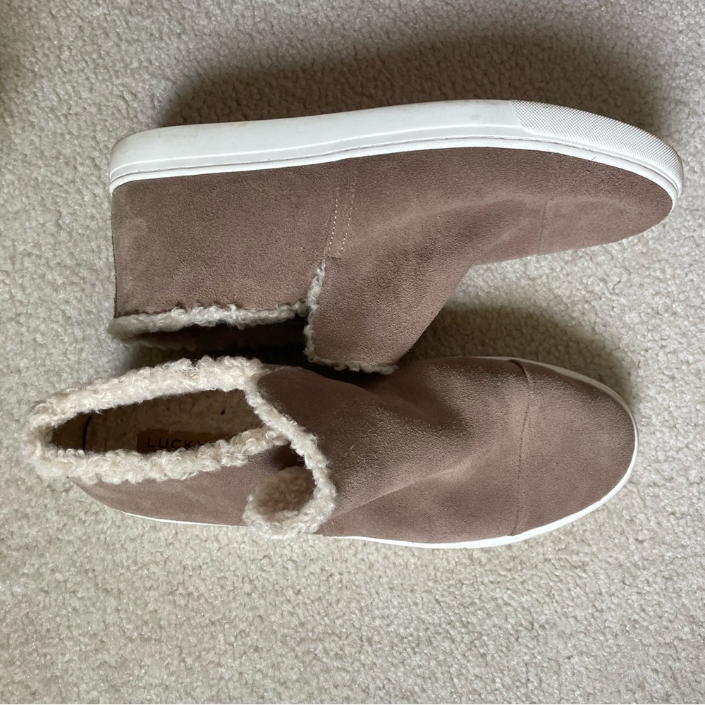 Lucky Brand Fuzzy Booties!